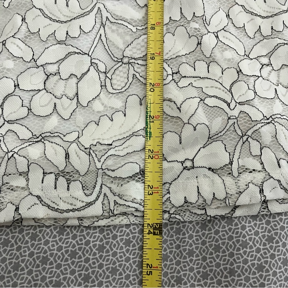WHITE PRINTED LACE BLOUSE TOP - Picture 3 of 4